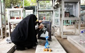 آخرین پنج شنبه سال و زیارت اهل قبور