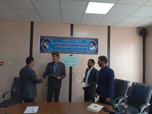 نشست صمیمی رئیس اداره فرهنگ و ارشاد اسلامی سلسله با خبرنگاران و اصحاب رسانه این شهرستان