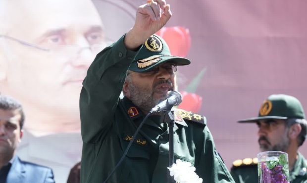 قهرمان اصلی در وعده صادق ۳ مردم ایران و لرستان هستند قهرمان اصلی در وعده صادق ۳ مردم ایران و لرستان هستند