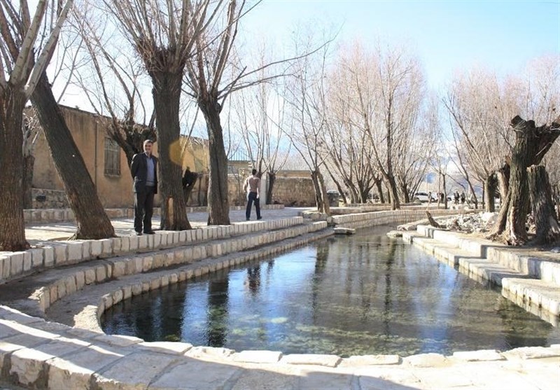 طبیعت بهاری حاشیه «سراب هنام» در لرستان