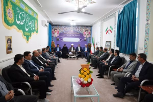 دیدار استاندار لرستان با حجت‌الاسلام امیدی امام جمعه الشتر