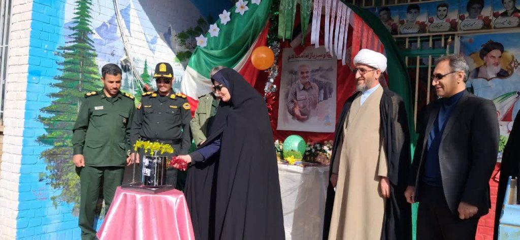 نواخته شدن زنگ انقلاب در الشتر