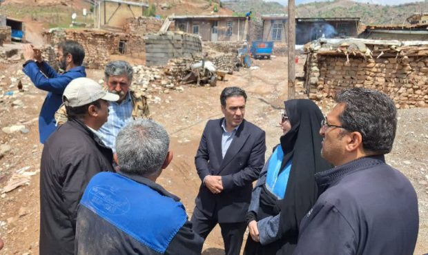 مسدود شدن راه ارتباطی ۳۰ روستایسلسله براثر سیل ،تلاش برای بازگشایی مسیرها مسدود شدن راه ارتباطی ۳۰ روستایسلسله براثر سیل ،تلاش برای بازگشایی مسیرها